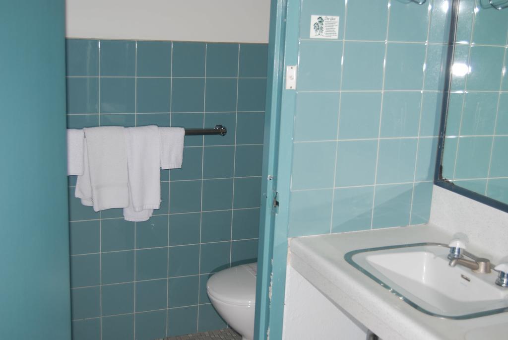 מאונט גמבייר Red Carpet Motel מראה חיצוני תמונה